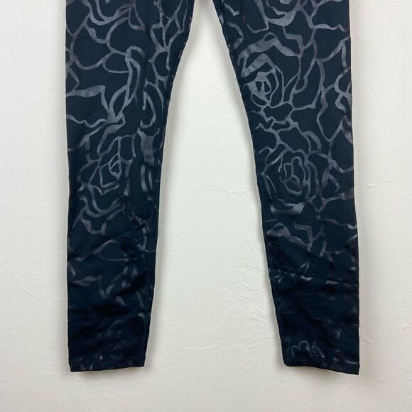 Fabletics Salar Leggings - Printed Veins - Picture 4 of 7